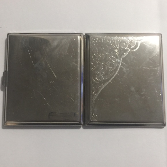 Women’s Vintage Cigarette Holder ( Card Holder) - Picture 4 of 7